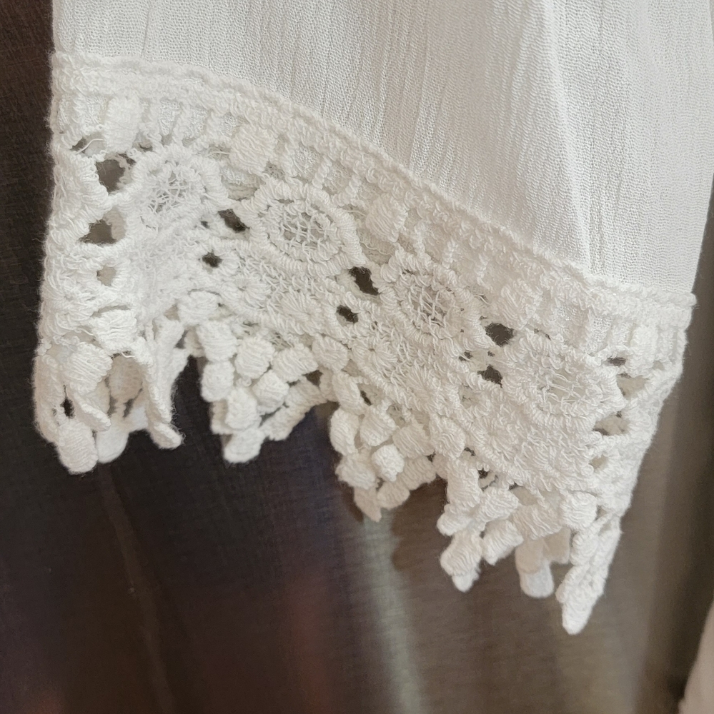 NOTATIONS Medium Ruffled Blouse - Picture 7 of 8